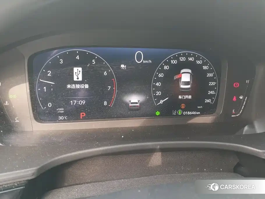 Honda Civic id 4659757 из Китая 11