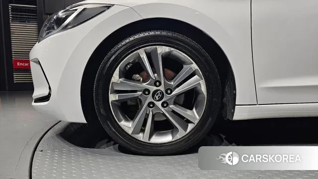 Hyundai Avante AD id 3714026 из Кореи 15