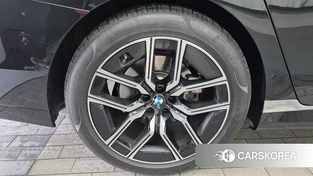 BMW 7 Series (G70) id 4548591 из Кореи 15