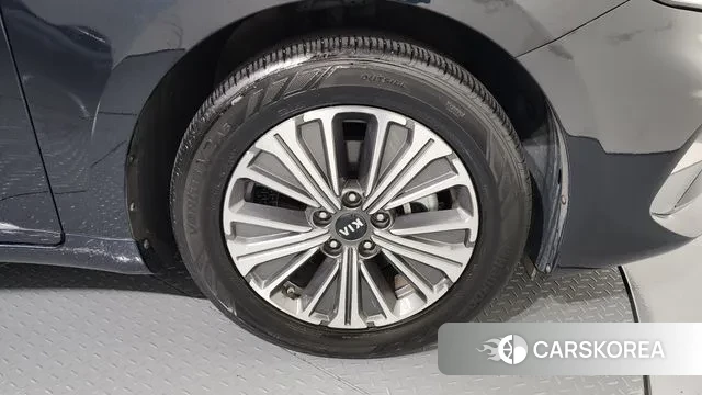 Kia K7 Premier Hybrid id 3336156 из Кореи 15