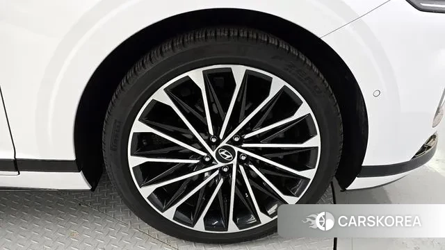 Hyundai Grandeur (GN7) id 3267646 из Кореи 15