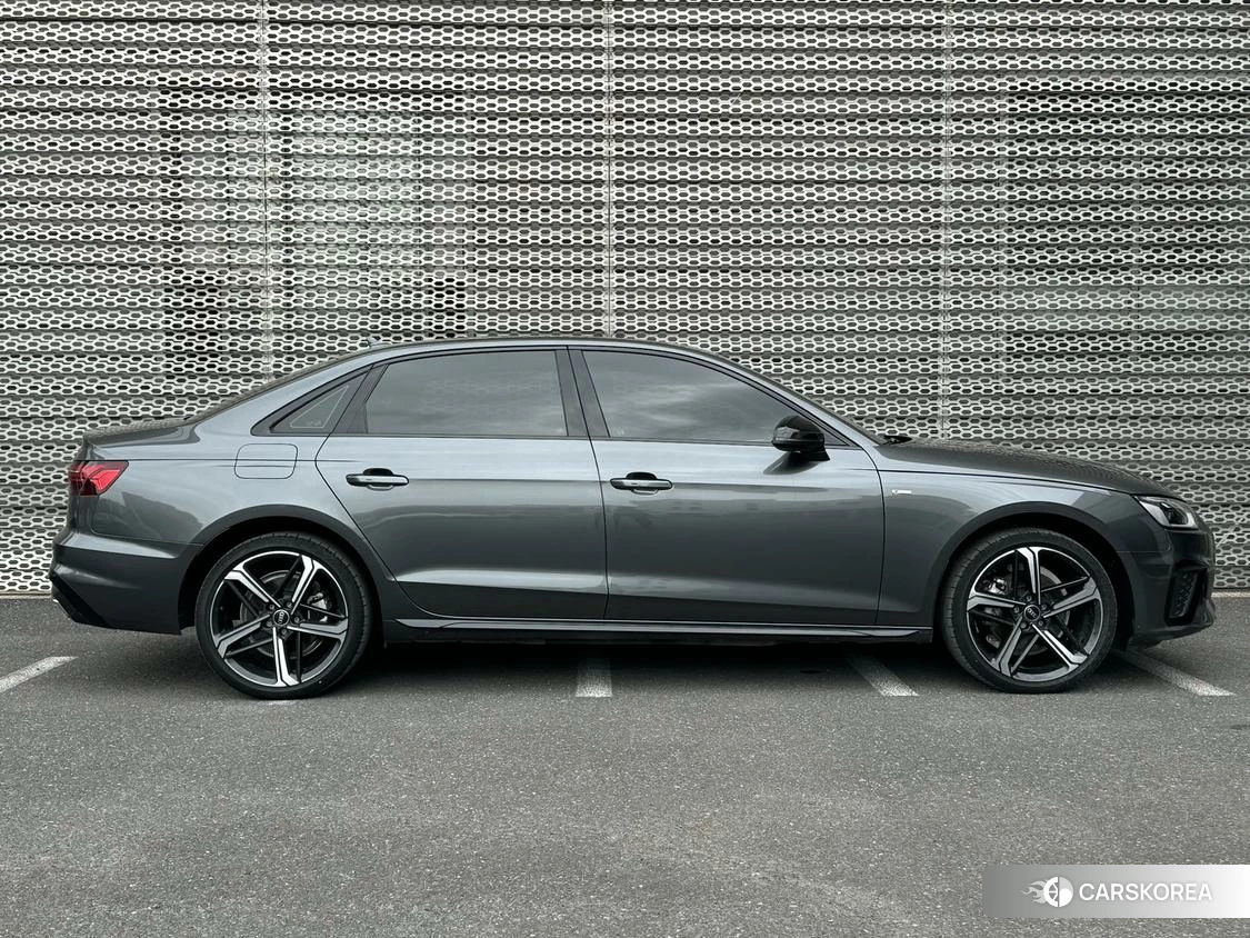 Audi A4L id 4473712 из Китая 12