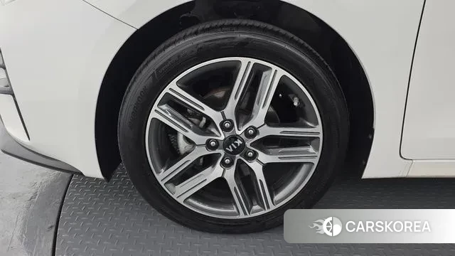 Kia Come New K3 id 3709421 из Кореи 15