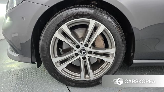 Mercedes-Benz E-Class W213 id 4671256 из Кореи 36