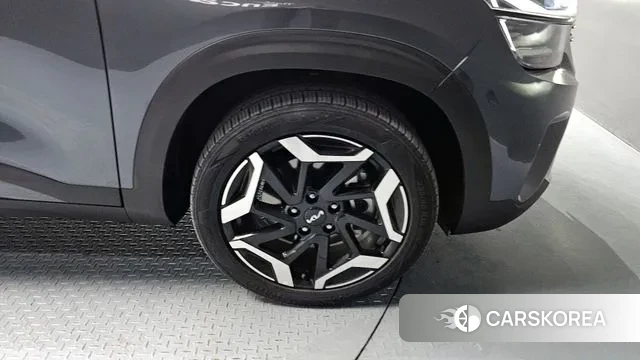 Kia The New Seltos id 3354002 из Кореи 15