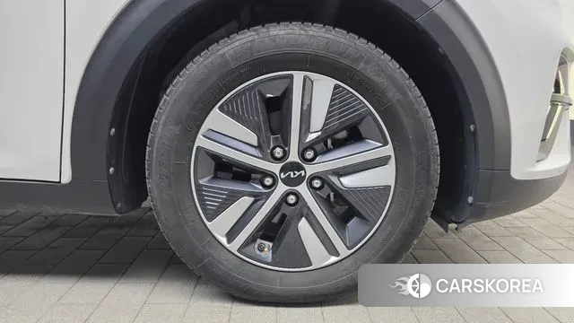 Kia The New Niro id 3597547 из Кореи 15