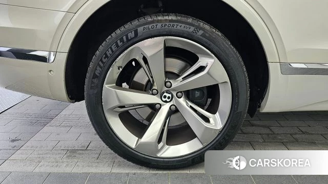 Bentley Bentayga id 4563480 из Кореи 15