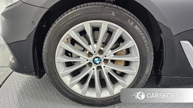 BMW 5 Series (G30) id 3622192 из Кореи 15