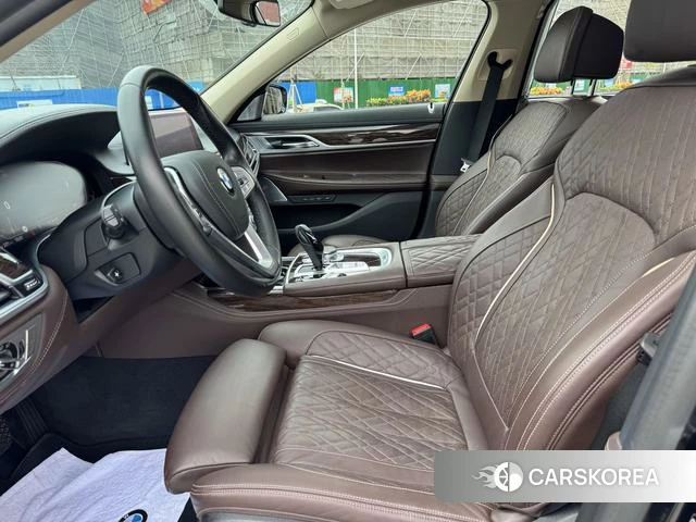 BMW 7 series 2021 Черный из Китая, фото 6