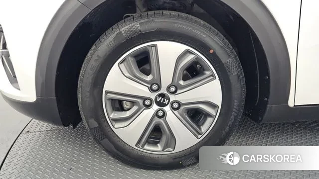 Kia The New Niro id 3772538 из Кореи 15