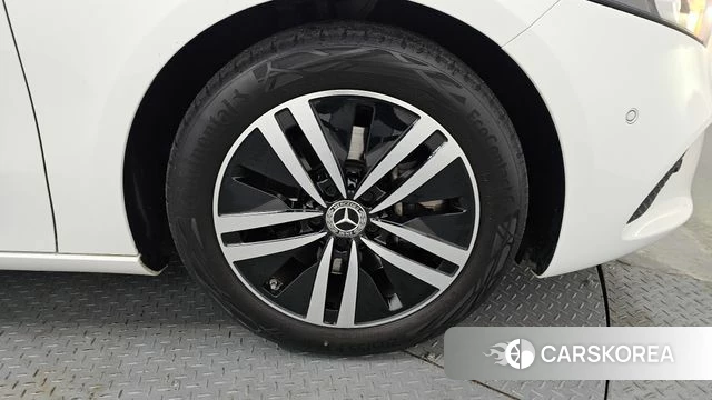 Mercedes-Benz A-Class W177 id 3865128 из Кореи 15