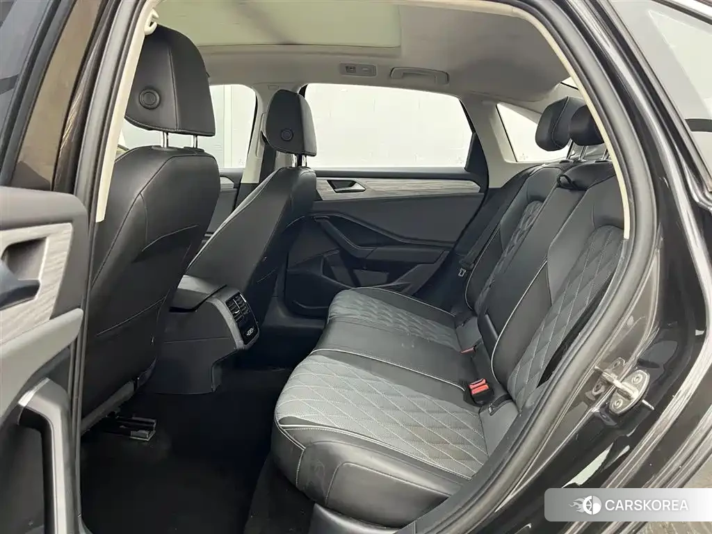 Volkswagen Sagitar id 4514263 из Китая 7