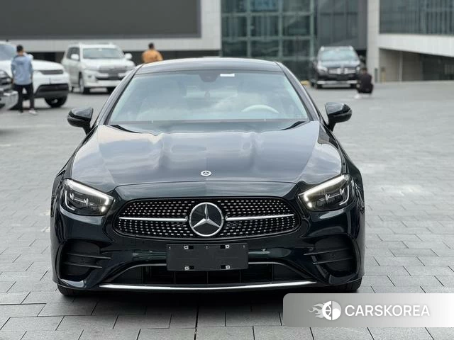 Mercedes-Benz E-class (imported) 2023 Зеленый из Китая, фото 5