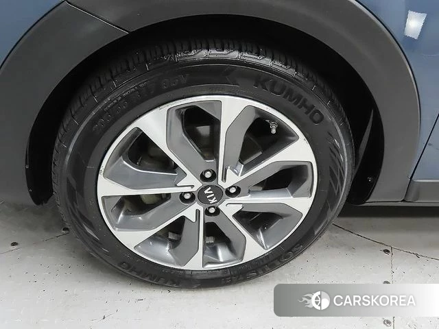 Kia Stonic id 4397741 из Кореи 15