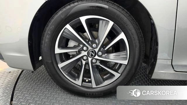Lexus CT200h id 4285767 из Кореи 28