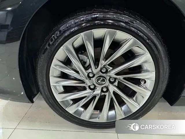 Lexus ES300h 7th generation id 3538753 из Кореи 15