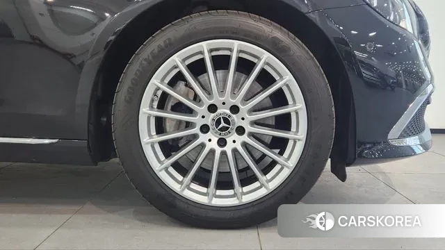 Mercedes-Benz E-Class W213 id 3611255 из Кореи 14