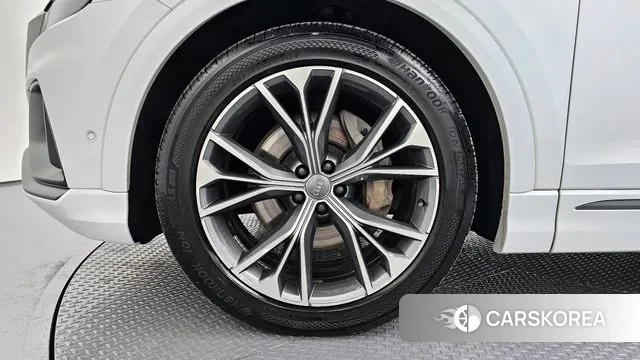 Audi Q8 (4M) id 3777736 из Кореи 15