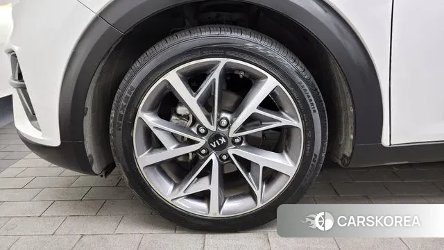 Kia The New Niro id 3747165 из Кореи 15