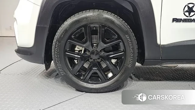 Jeep Renegade id 3524179 из Кореи 15