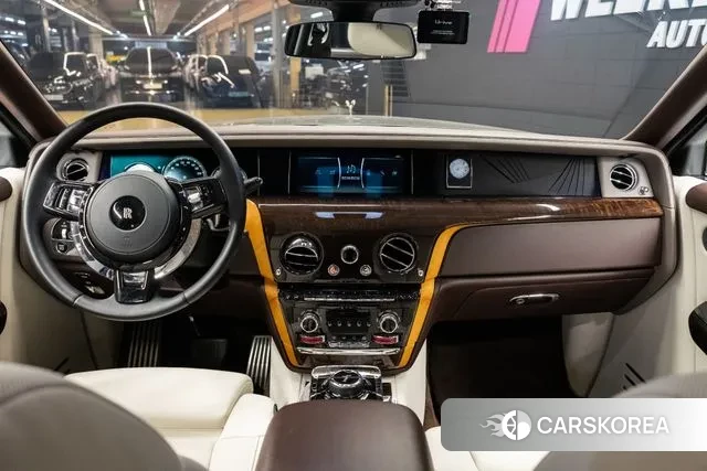 Rolls-Royce Phantom id 3449563 из Кореи 7