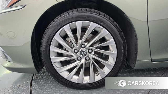 Lexus ES300h 7th generation id 4717853 из Кореи 15
