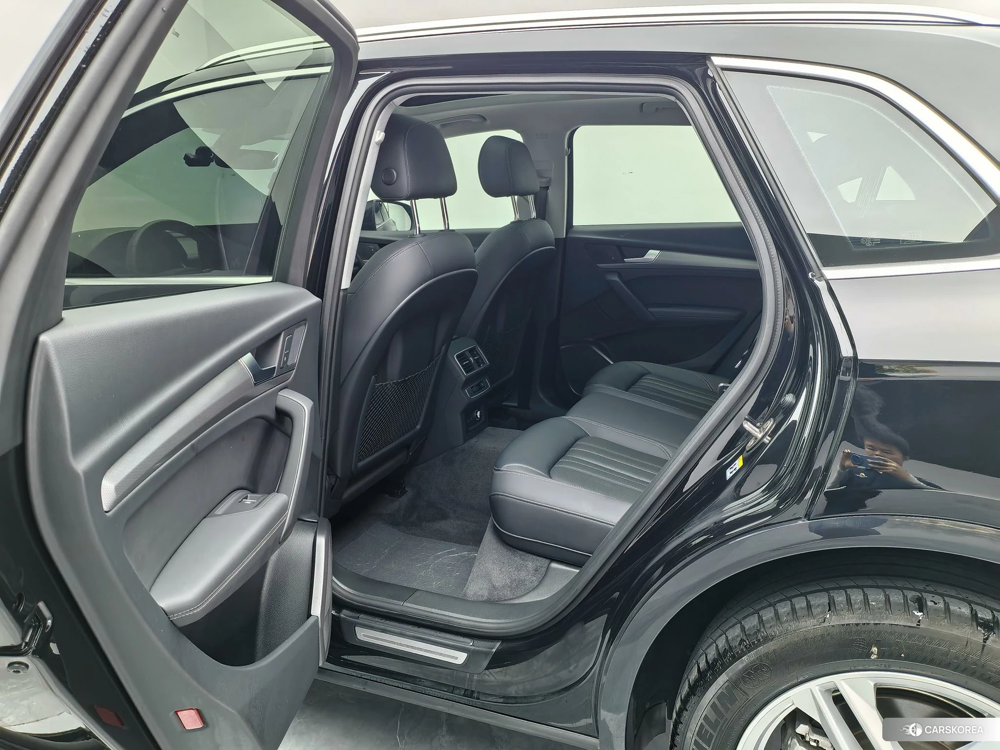 Audi Q5L id 4467542 из Китая 15