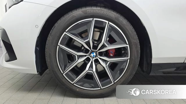 BMW 5 Series (G60) id 4413680 из Кореи 27