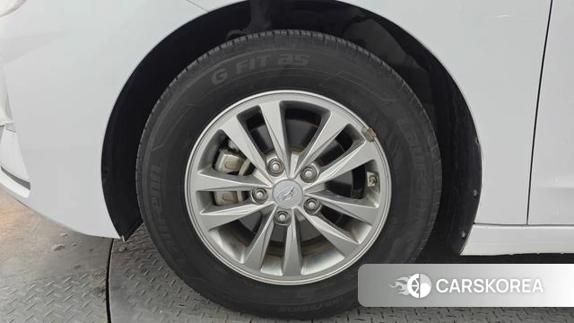 Hyundai The New Avante AD id 3942512 из Кореи 15