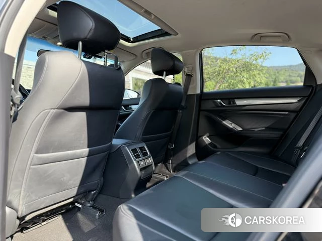 Honda Accord id 4328890 из Китая 7