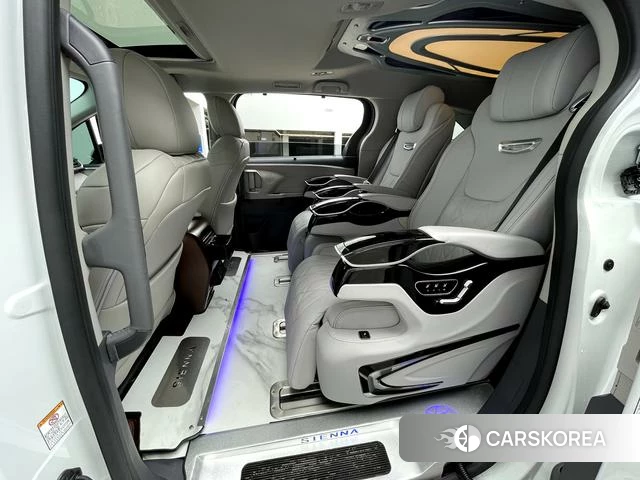 Toyota Saina id 4260180 из Китая 21