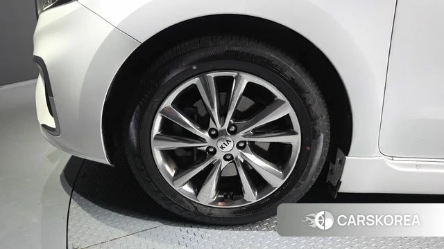 Kia The New Carnival id 4424393 из Кореи 27