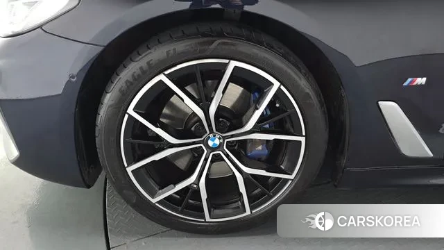 BMW 5 Series (G30) id 3572245 из Кореи 15