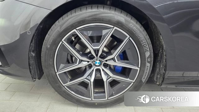BMW 5 Series (G60) id 4590168 из Кореи 27