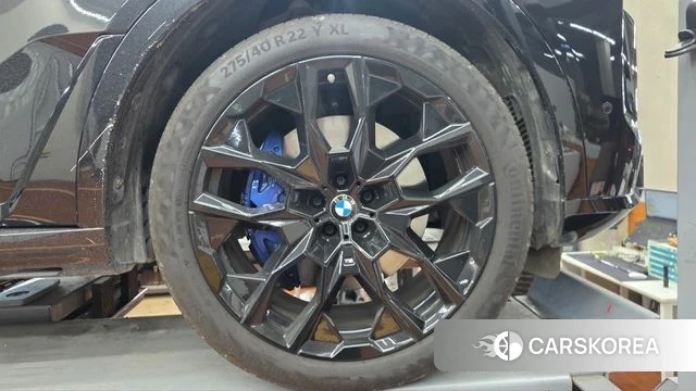 BMW X7 (G07) 2025 Черный из Кореи, фото 5
