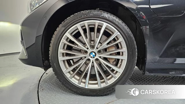 BMW 3 Series (G20) id 4542662 из Кореи 32