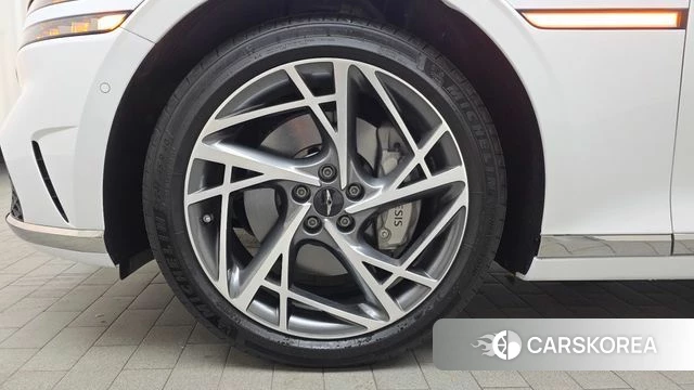 Genesis G90 (RS4) id 3914218 из Кореи 15