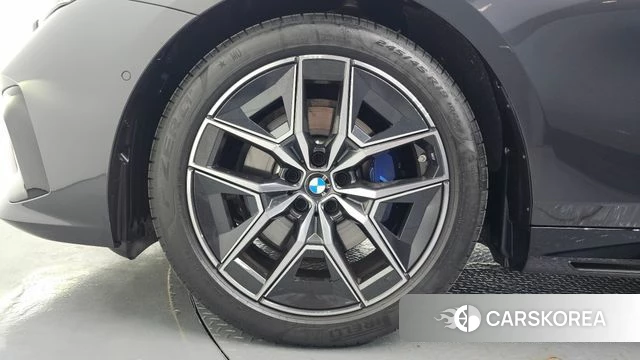 BMW 5 Series (G60) id 4200652 из Кореи 31