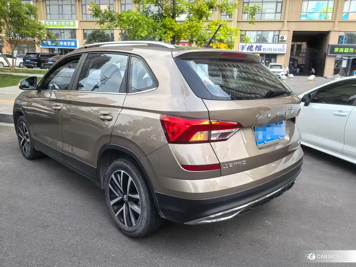 Skoda Komick 2023 Champagne/brown из Китая, фото 5