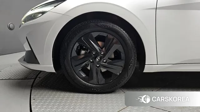 Hyundai Avante (CN7) id 3011870 из Кореи 15