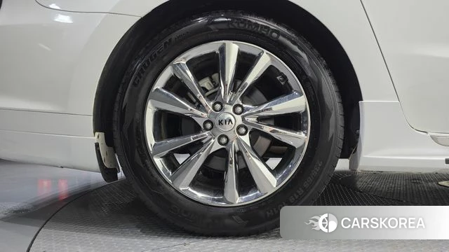 Kia The New Carnival id 4873221 из Кореи 33