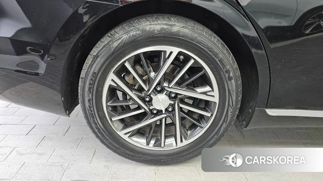 Hyundai The New Grandeur IG id 4304067 из Кореи 30