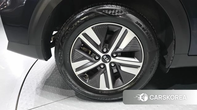 Kia The New Niro id 4397379 из Кореи 15