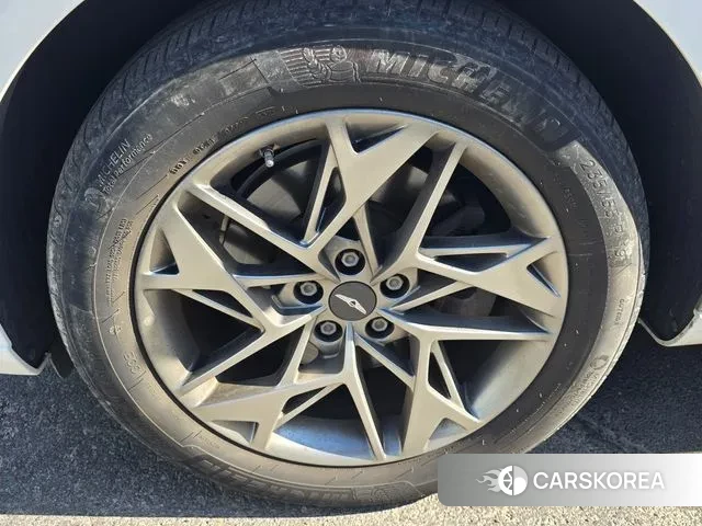 Genesis GV70 id 3401238 из Кореи 9