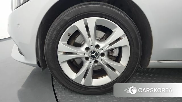 Mercedes-Benz C-Class W205 id 4448201 из Кореи 29
