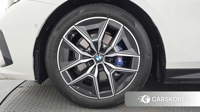 BMW 5 Series (G60) id 4462404 из Кореи 29