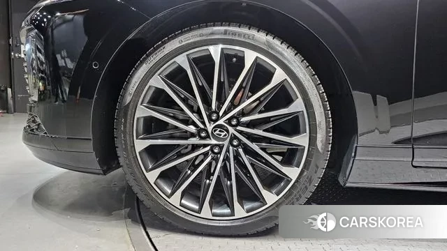 Hyundai Grandeur (GN7) id 3758003 из Кореи 15