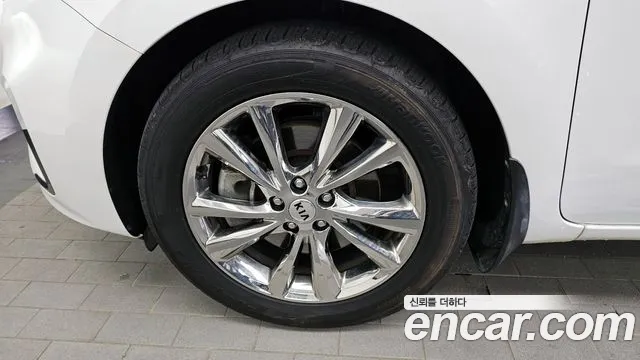 Kia The New Carnival id 2754955 из Кореи 15