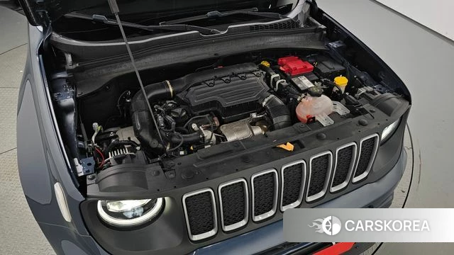 Jeep Renegade id 4602708 из Кореи 31