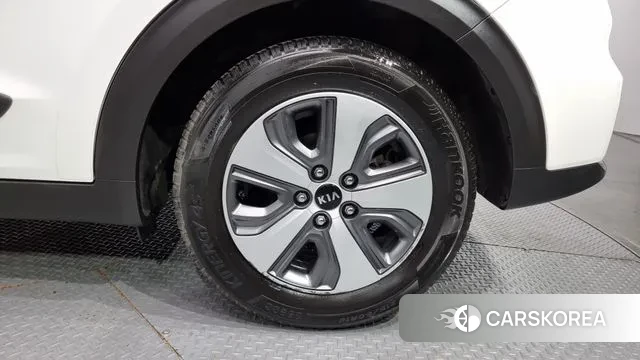 Kia Niro id 3060714 из Кореи 15